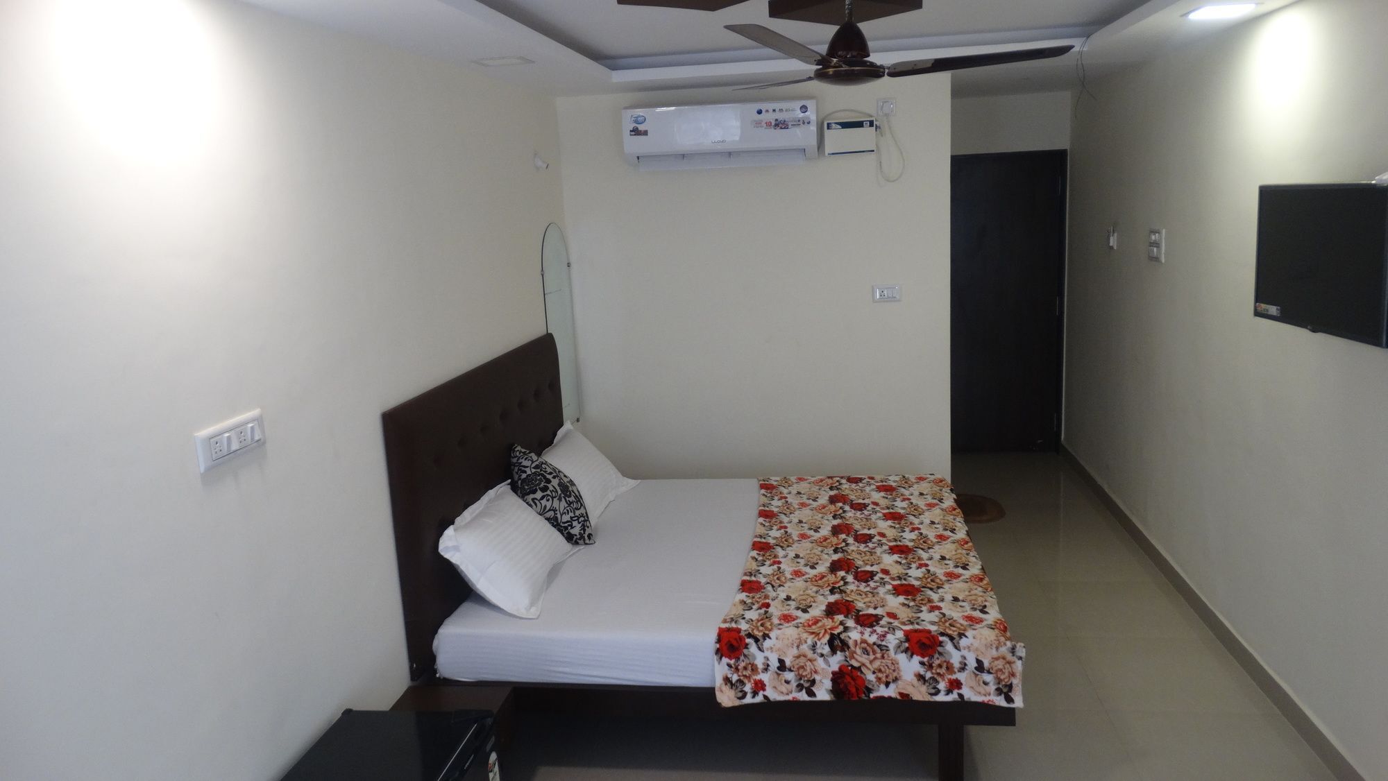 Swaraj The Goan Dream Hotell Calangute Eksteriør bilde